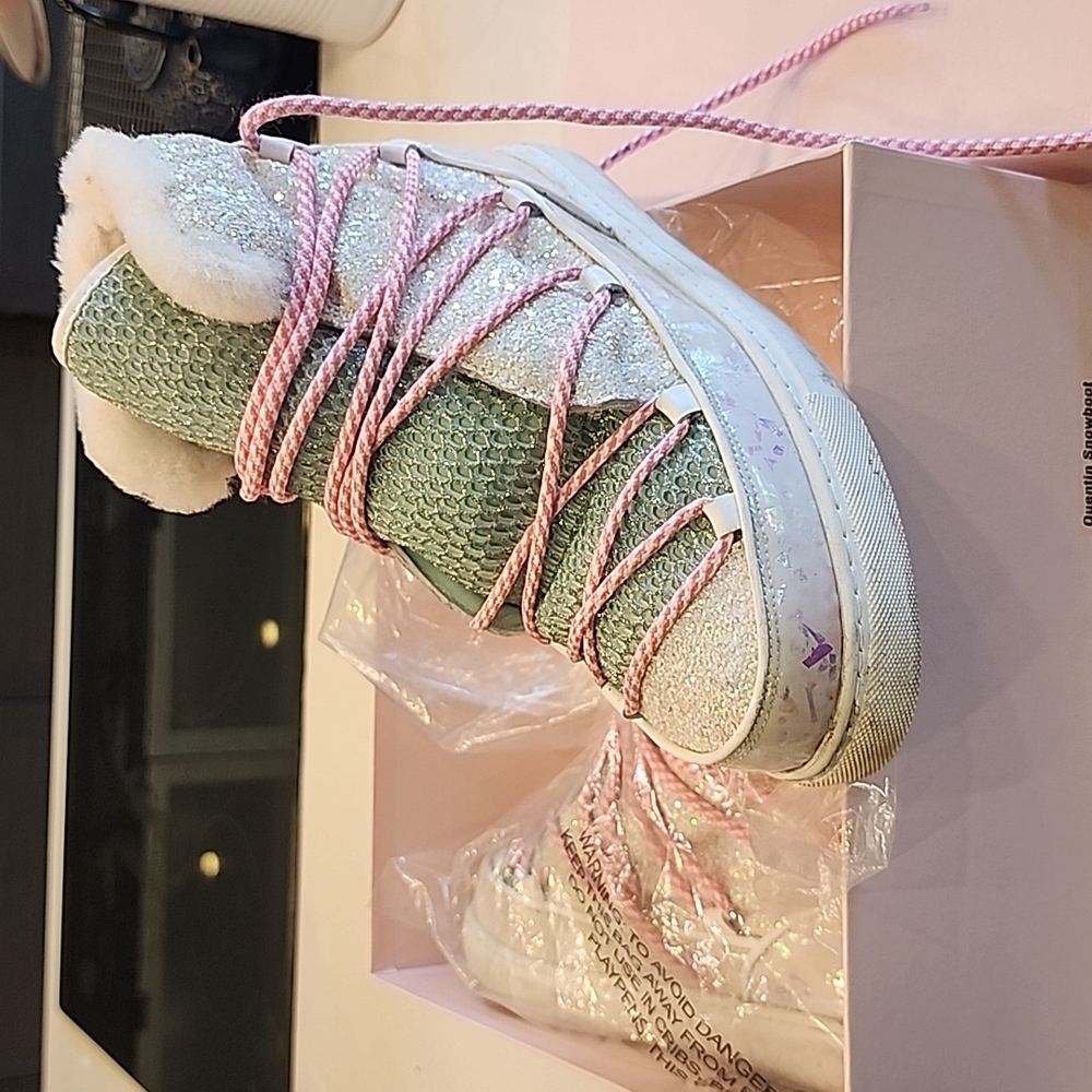 Sophia Wenbster Snow Boots